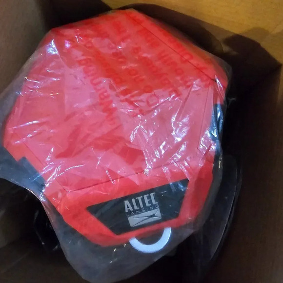Altec Lansing HydraShock Red Everything Proof Portable Bluetooth Speaker - Picture 5 of 12